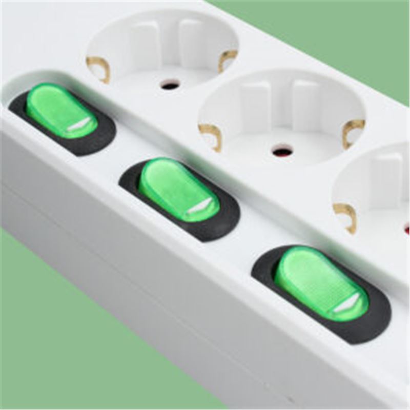 BASE MULTIPLE 4 ENCHUFES CON INTERRUPTORES - TMUAD554-2