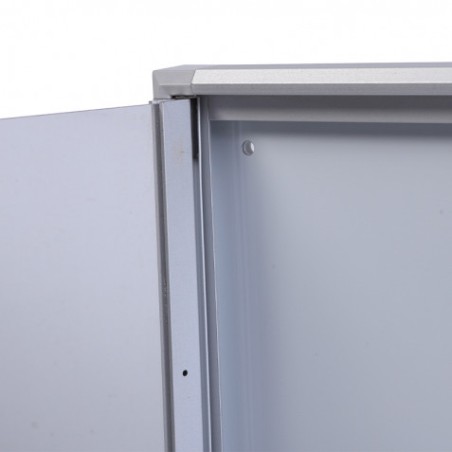 VITRINA ANUNCIOS MURAL CON CERRADURA Y 2 LLAVES 651X930 MM CROMAD