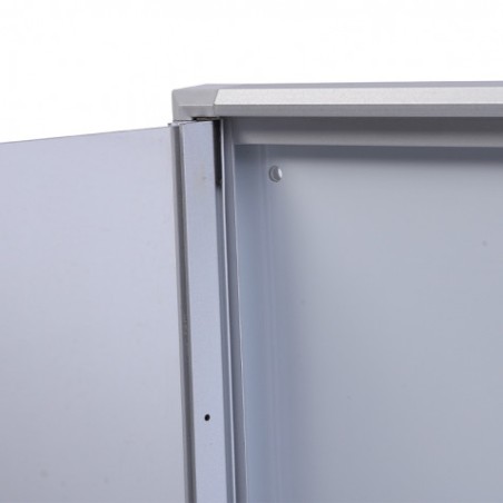 VITRINA ANUNCIOS MURAL CON CERRADURA Y 2 LLAVES 651X710 MM CROMAD