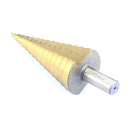 BROCA ESCALONADA TITANIO 4 - 32MM MADER