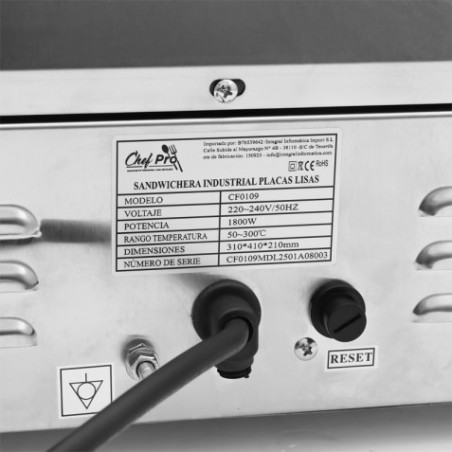SANDWICHERA INDUSTRIAL PLACAS LISAS 1800W CHEF PRO