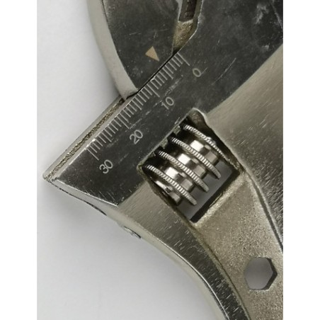 LLAVE INGLESA AJUSTABLE 12" MANGO GOMA MADER