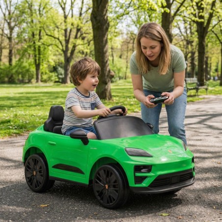 COCHE INFANTIL A BATERIA CON CONTROL REMOTO PORSCHE MACAN VERDE